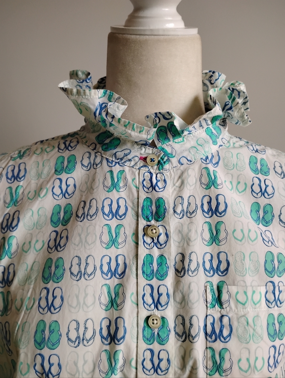Talbots Upcycled Re-Worked Ruffle Shirt Sandal Flip Flop Beach Size 1X Petite - Picture 1 of 12